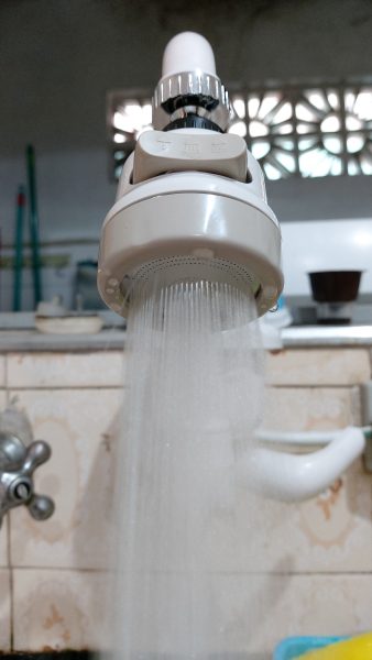 Click to view full screen 360 Degree Faucet Nozzle - Triple Jet photo review