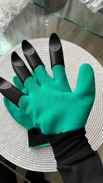 Click to view full screen Γάντια κήπου με νύχια Garden Gloves photo review