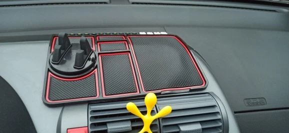 Anti-slip pad for phone dashboard - Dashboard Pad photo review