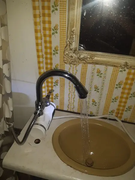 Click to view full screen Θερμοσίφωνας βρύσης – Water Faucet photo review