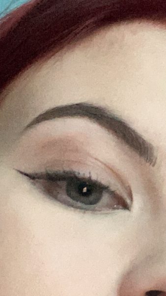 Click to view full screen Eyebrow pencil with microblading effect - Fine brows photo review