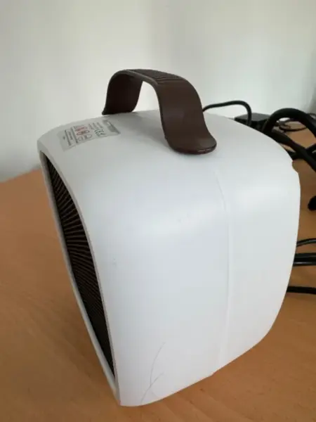 Click to view full screen Φορητό μίνι αερόθερμο 500W – WarmBlower<br><br> photo review