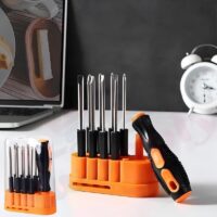Multifunctional screwdriver set 8 in 1 for home repairs
