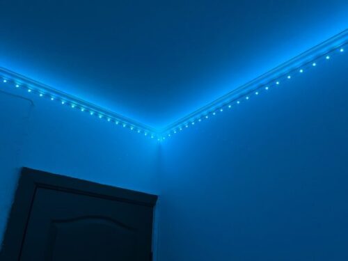 Click to view full screen Αυτοκόλλητη RGB LED ταινία 5 μέτρων με τηλεχειριστήριο – RGB LED Strip photo review